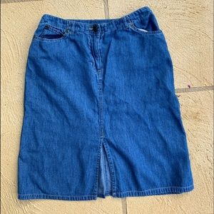 Chambray skirt size 6 petite
